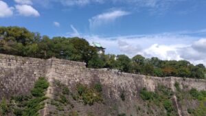 osaka-castle-stonewall-keep.jpg